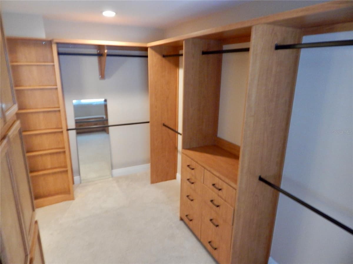 8025 ISLAND DRIVE — photo 15 of 36