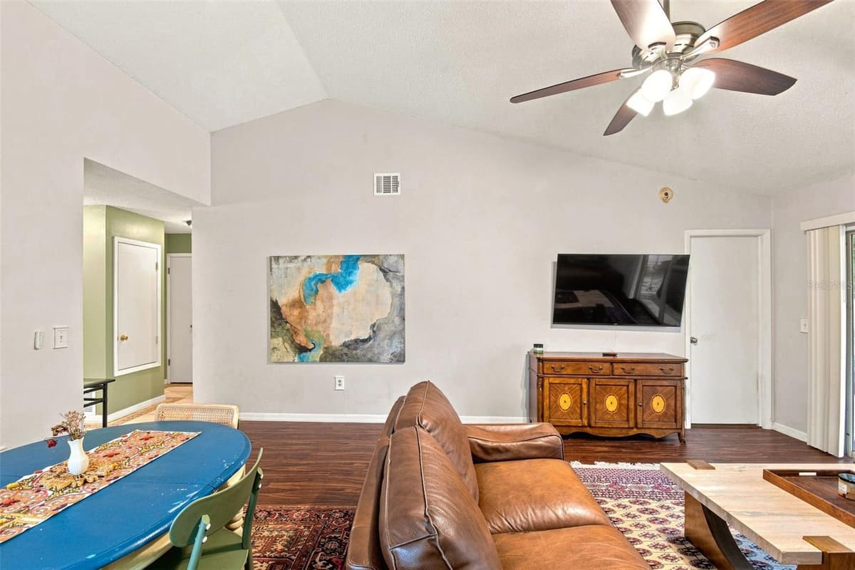 1356 LANDRY CIRCLE — photo 18 of 31