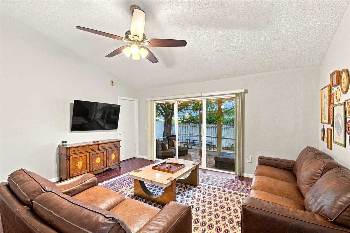 1356 LANDRY CIRCLE — photo 17 of 31