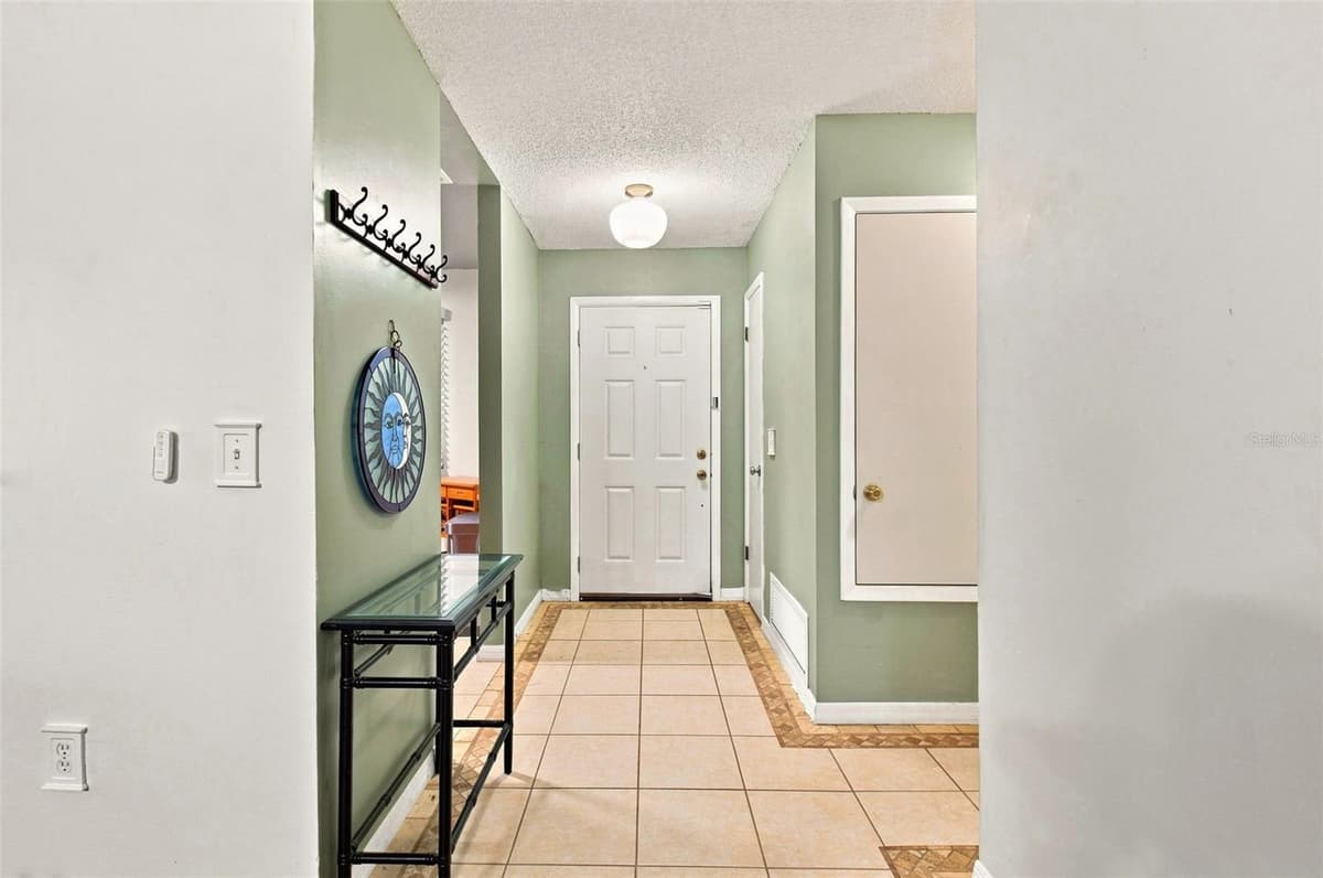 1356 LANDRY CIRCLE — photo 5 of 31