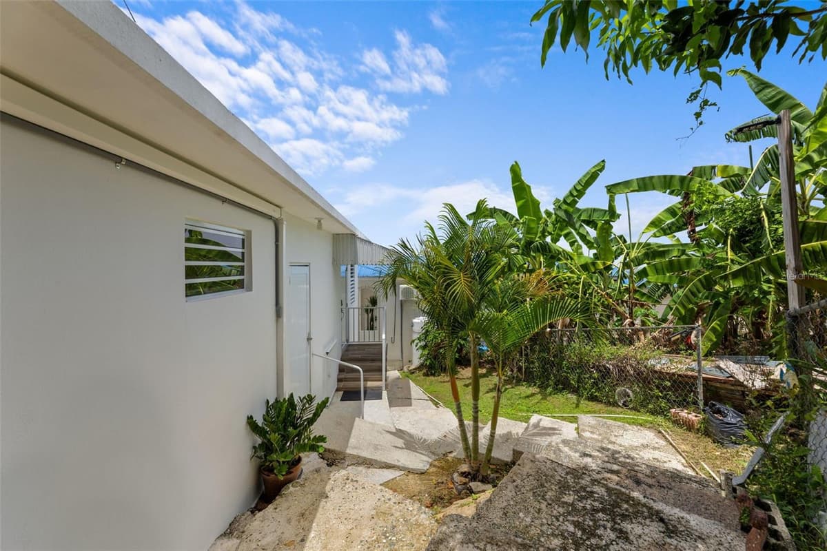 10 CALLE MIRAMAR — photo 19 of 36