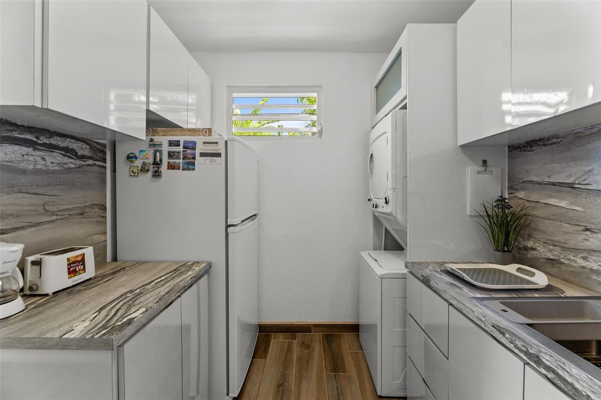 10 CALLE MIRAMAR — photo 8 of 36