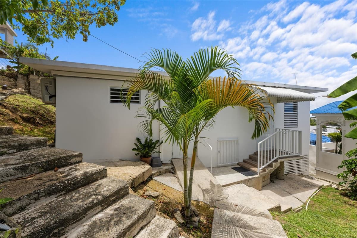 10 CALLE MIRAMAR — photo 21 of 36