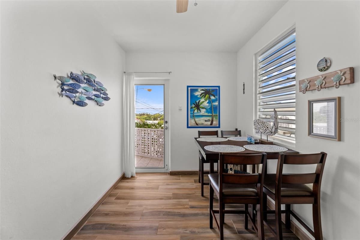 10 CALLE MIRAMAR — photo 6 of 36