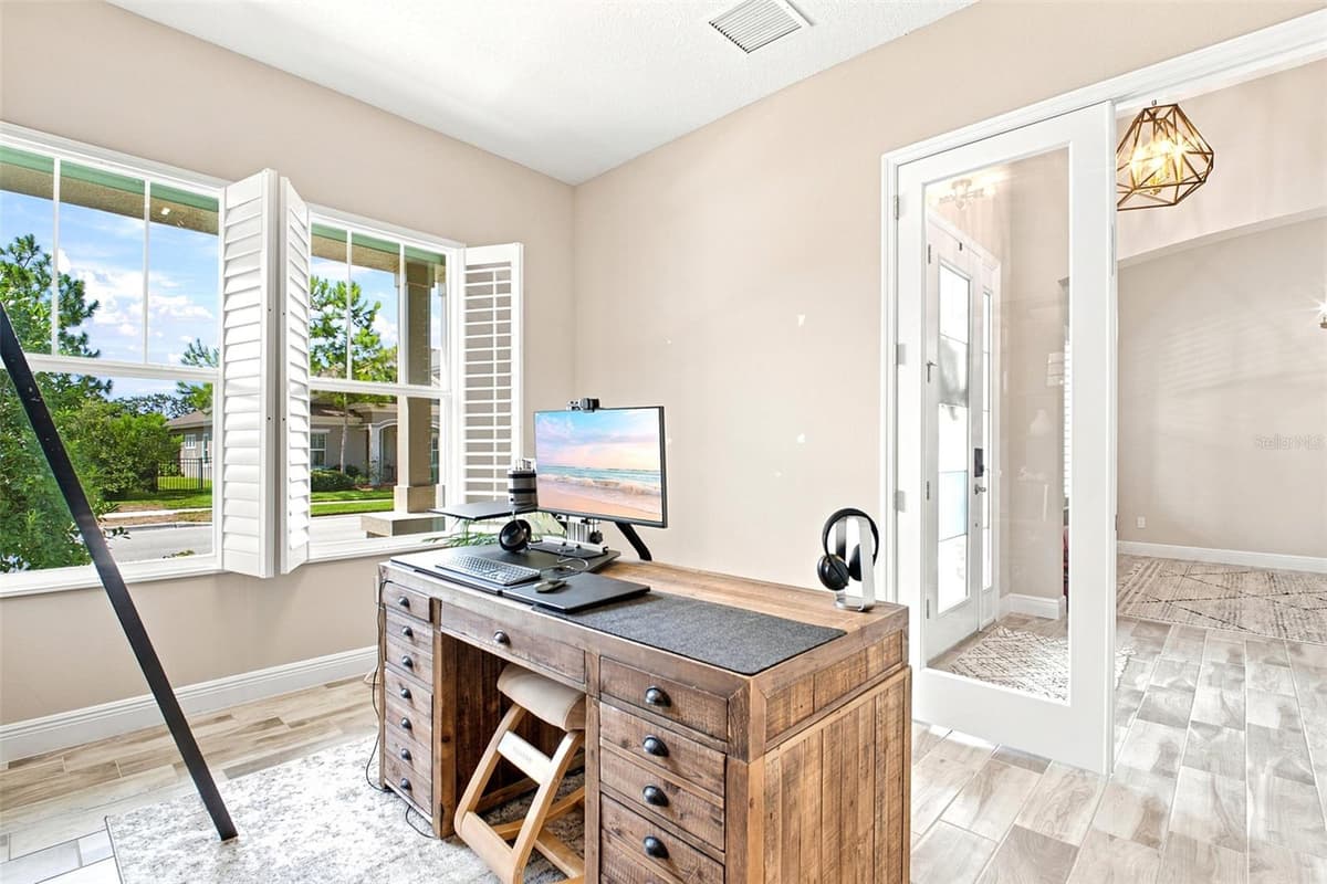 4263 WOODLAND RETREAT BOULEVARD — photo 40 of 63