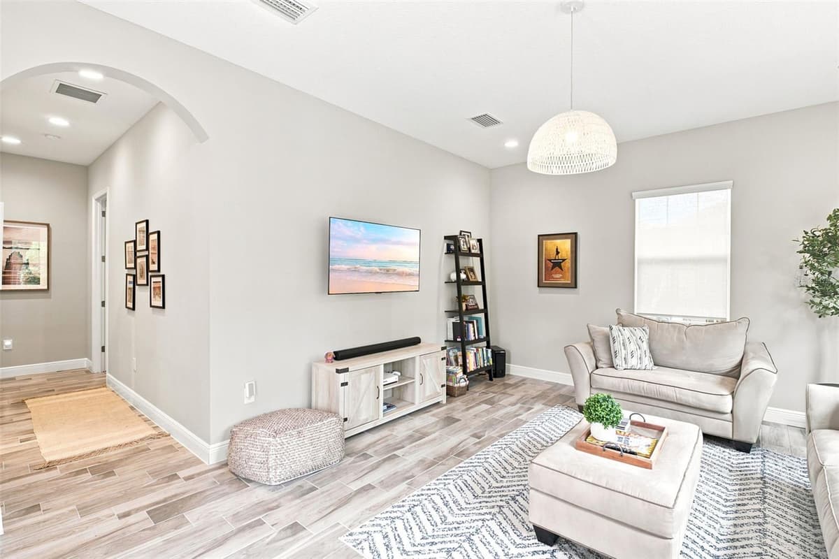 4263 WOODLAND RETREAT BOULEVARD — photo 26 of 63