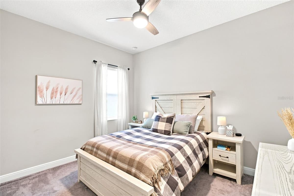 4263 WOODLAND RETREAT BOULEVARD — photo 36 of 63