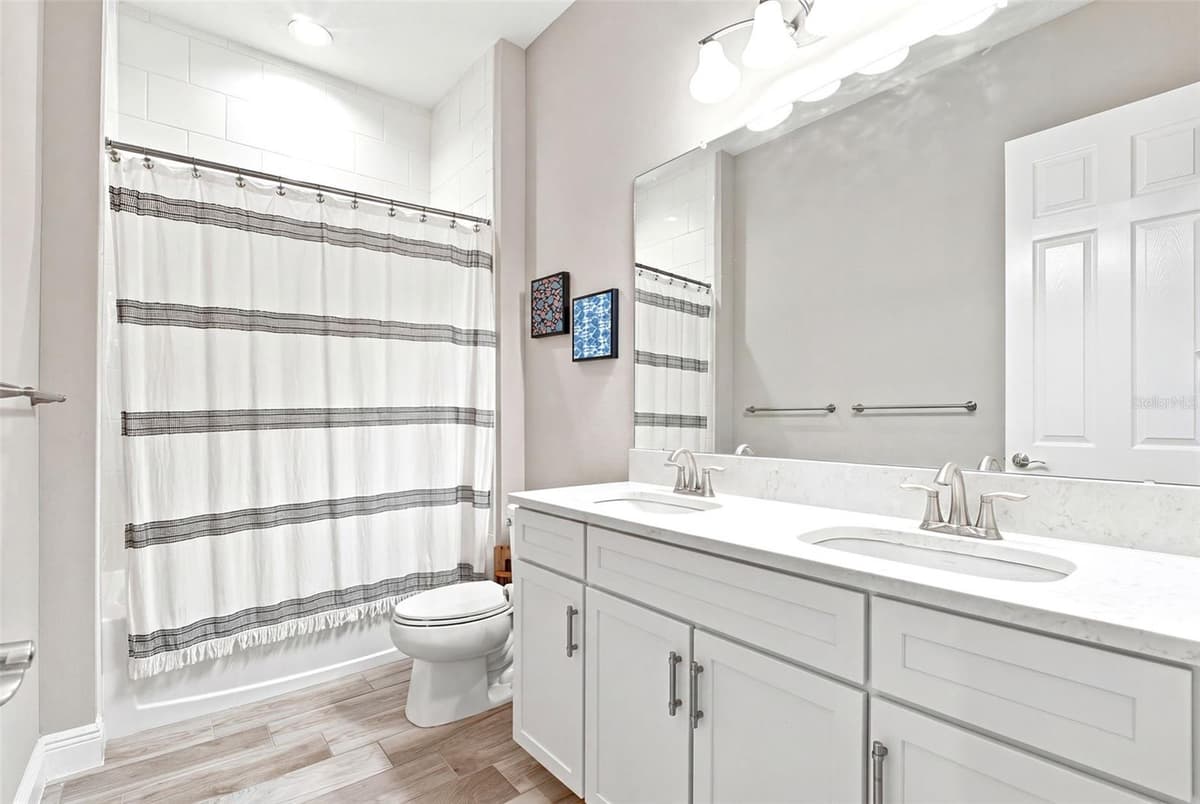4263 WOODLAND RETREAT BOULEVARD — photo 41 of 63