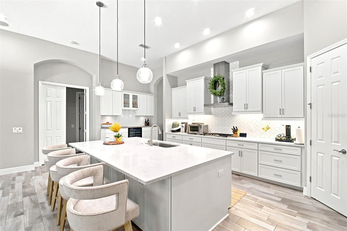 4263 WOODLAND RETREAT BOULEVARD — photo 4 of 63