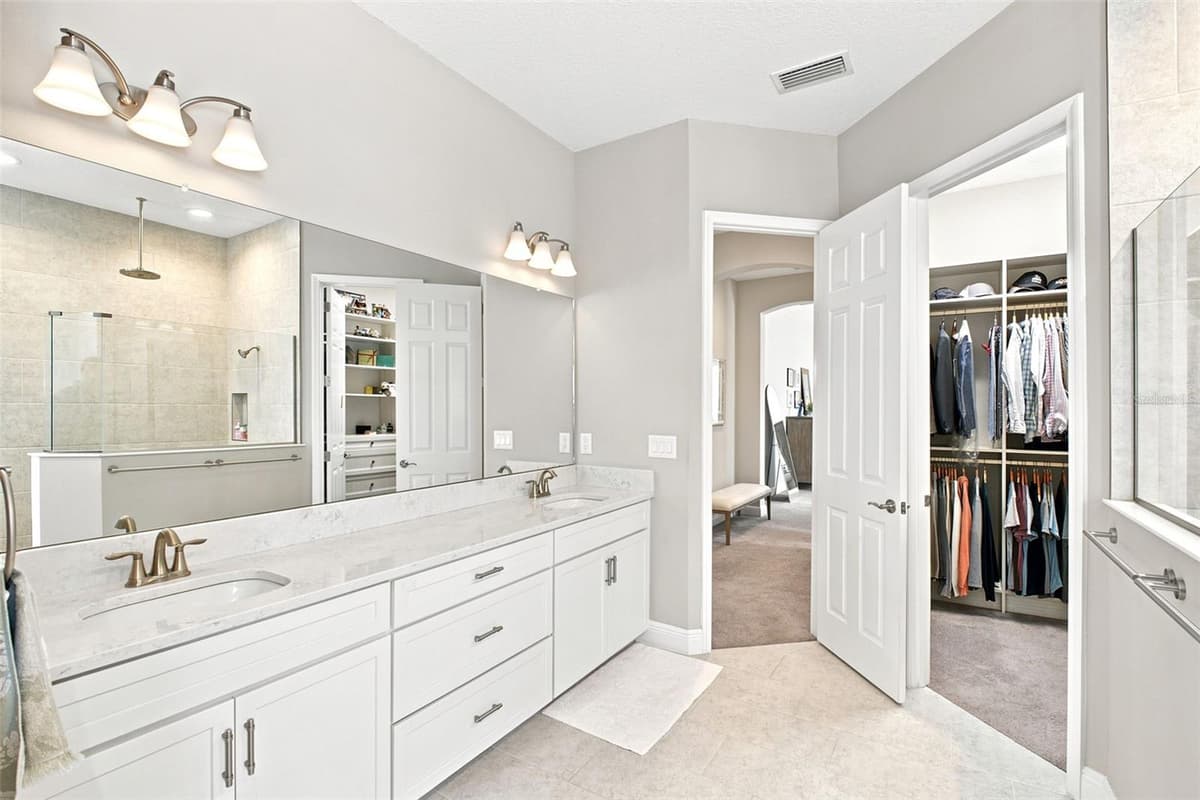 4263 WOODLAND RETREAT BOULEVARD — photo 17 of 63