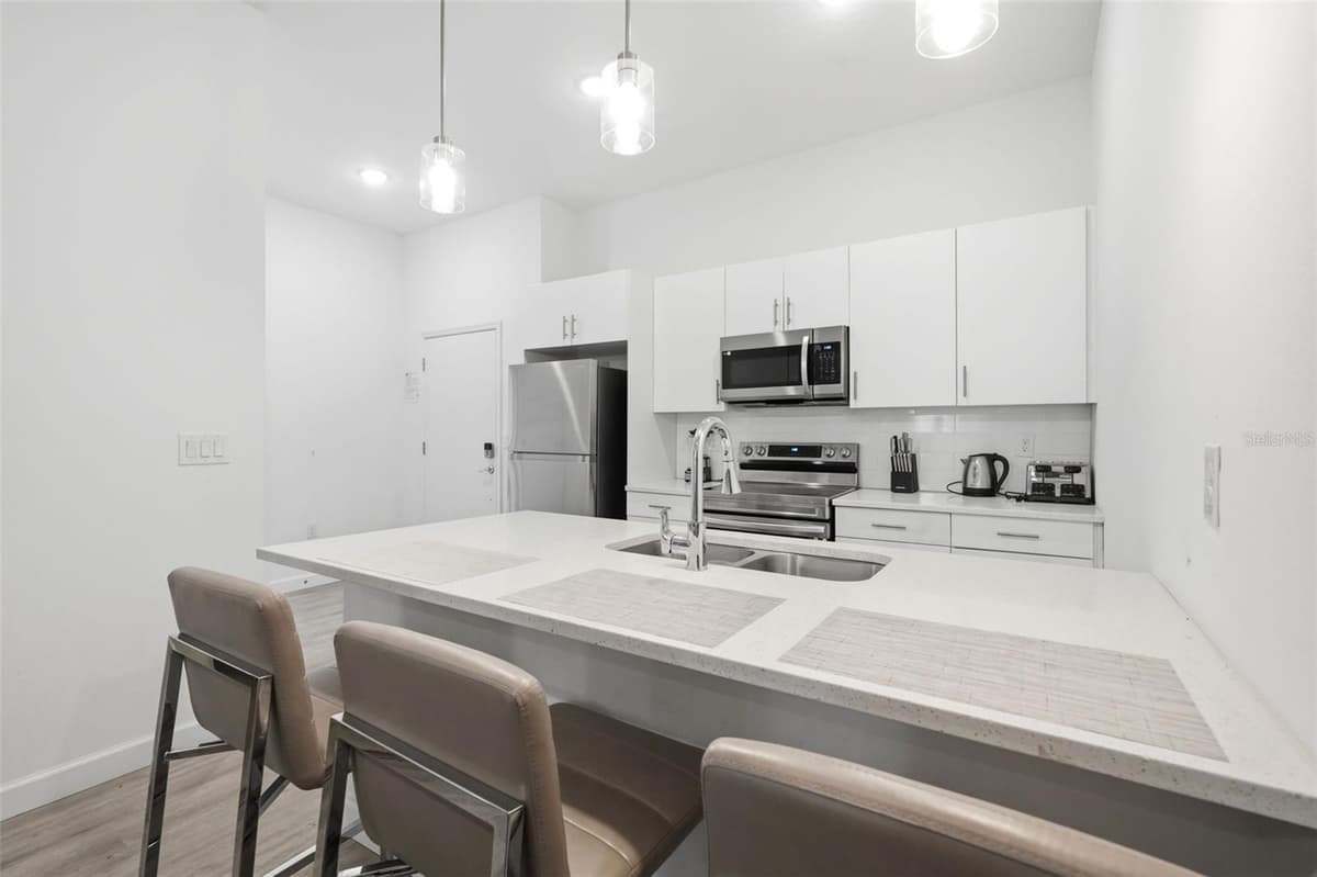 285 FAMAGUSTA DRIVE — photo 11 of 31