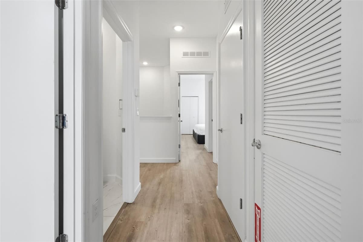 285 FAMAGUSTA DRIVE — photo 17 of 31