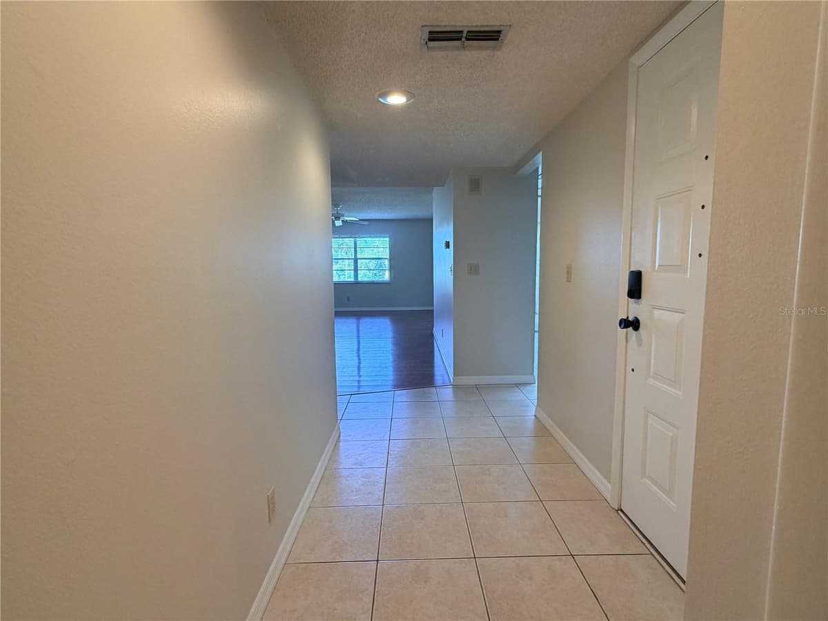 3417 ROCHELLE COURT — photo 8 of 33
