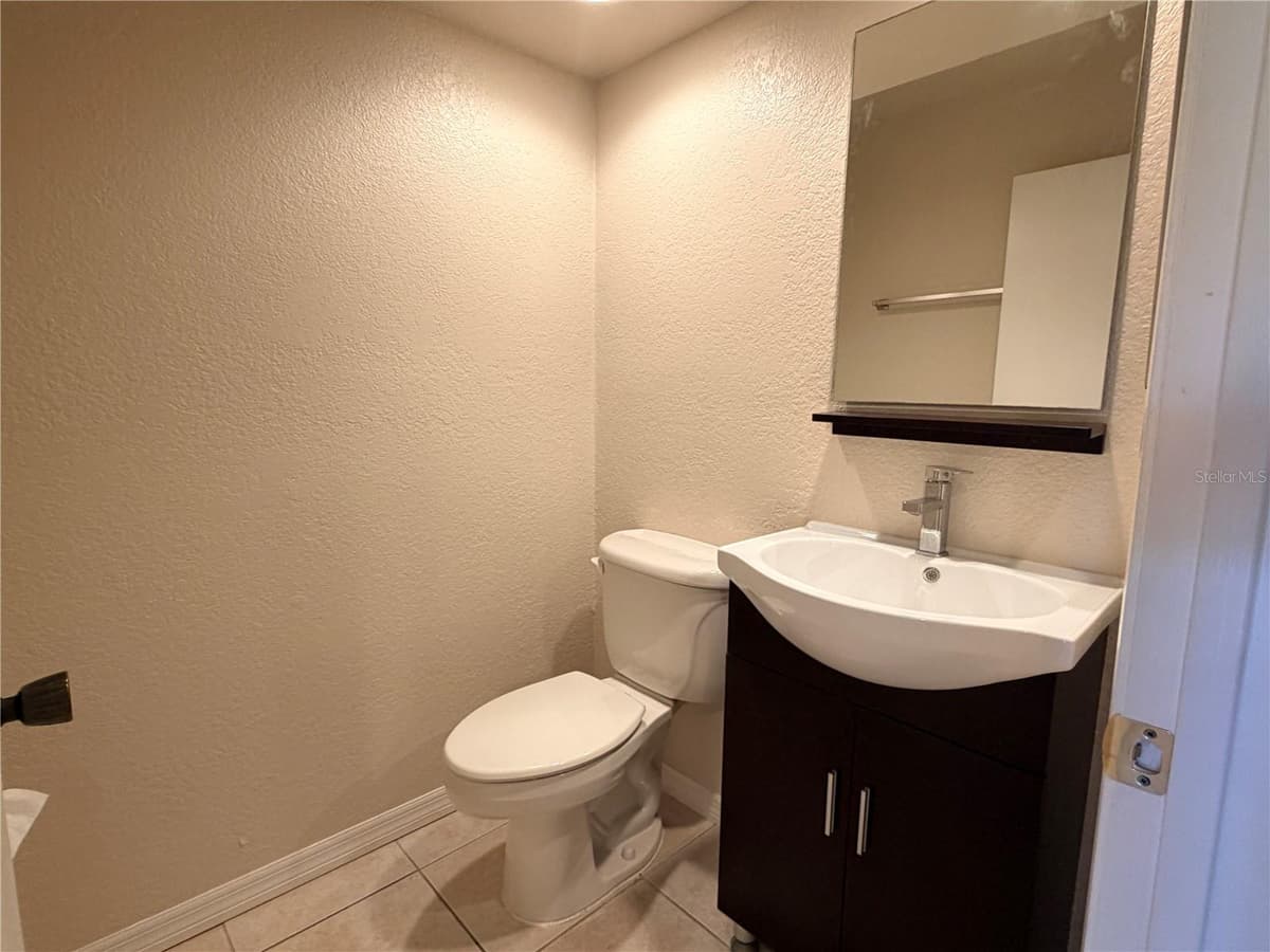 3417 ROCHELLE COURT — photo 7 of 33