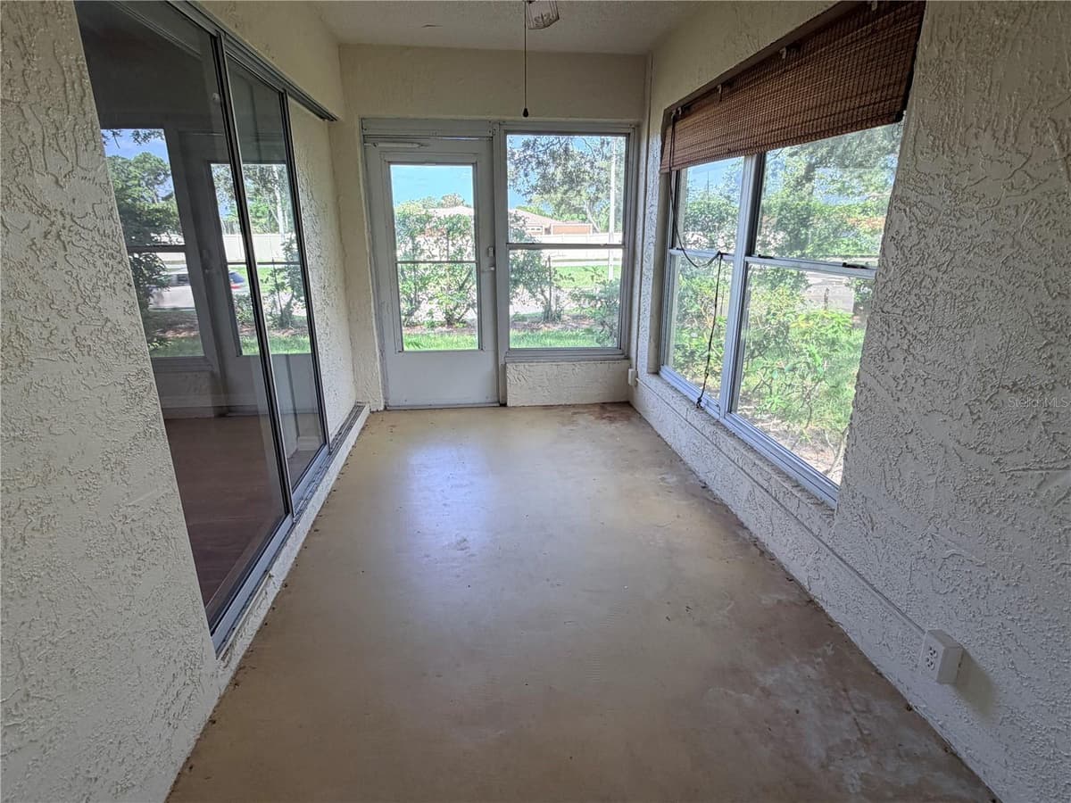 3417 ROCHELLE COURT — photo 14 of 33