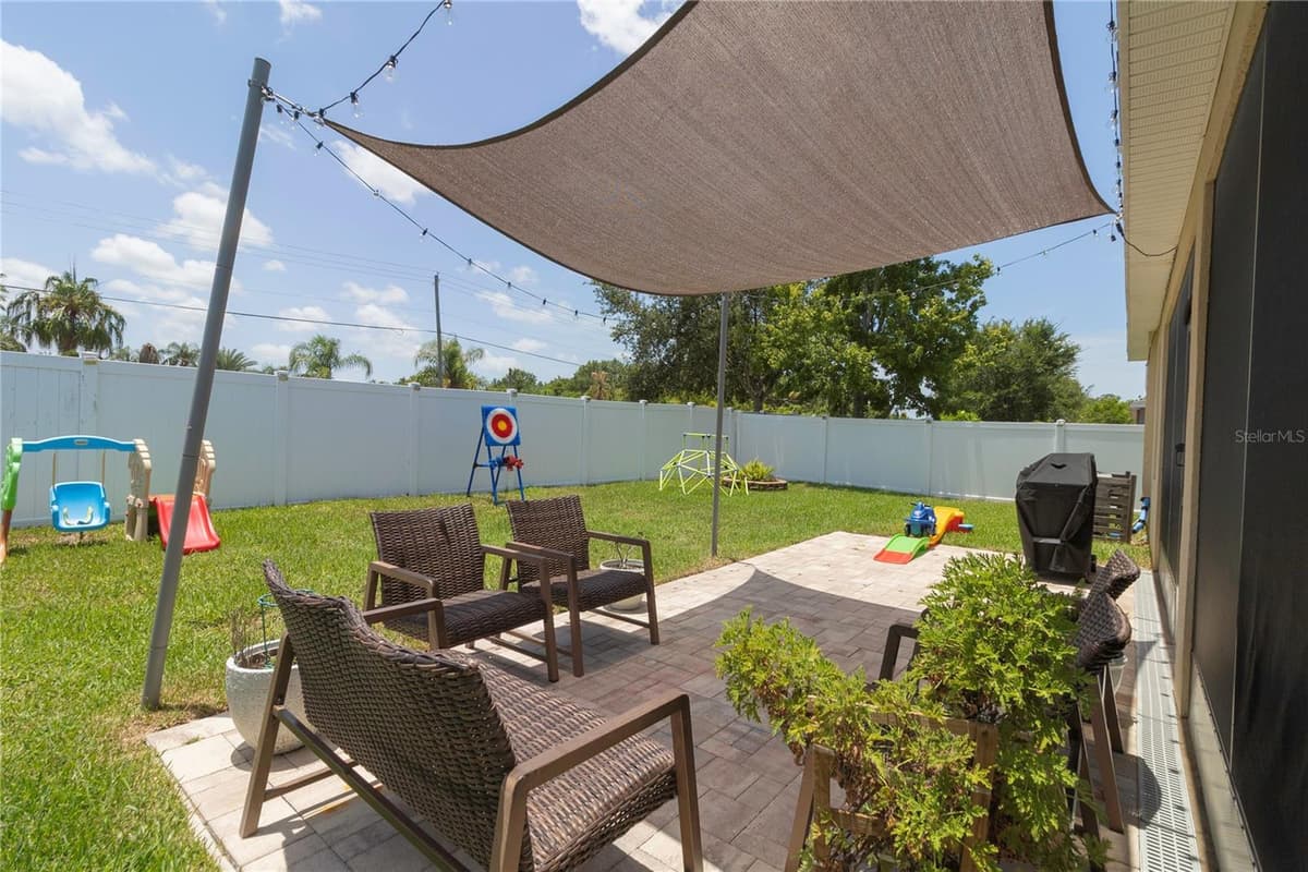 417 BLAKELY COURT — photo 37 of 43