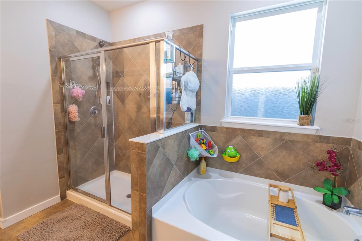 417 BLAKELY COURT — photo 21 of 43