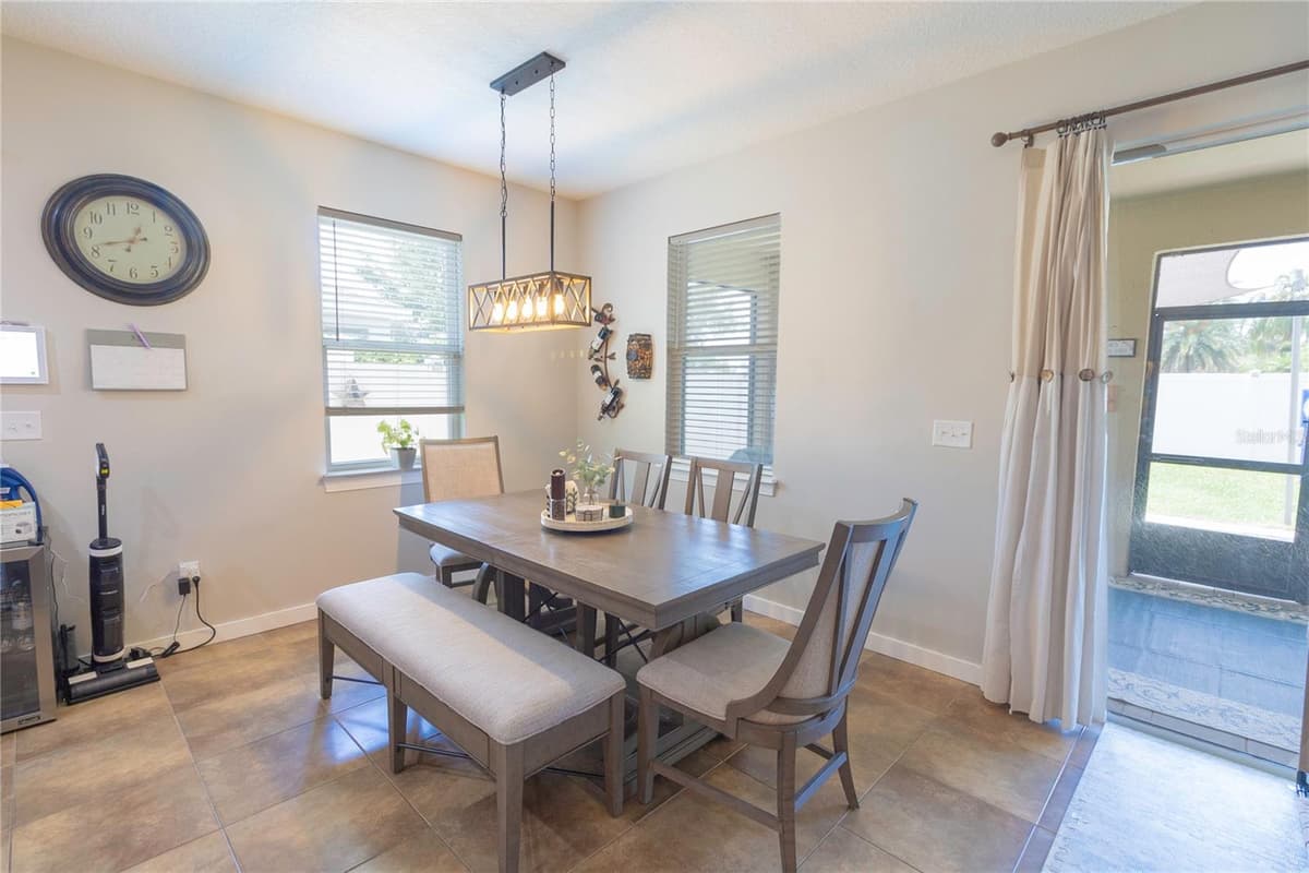 417 BLAKELY COURT — photo 10 of 43