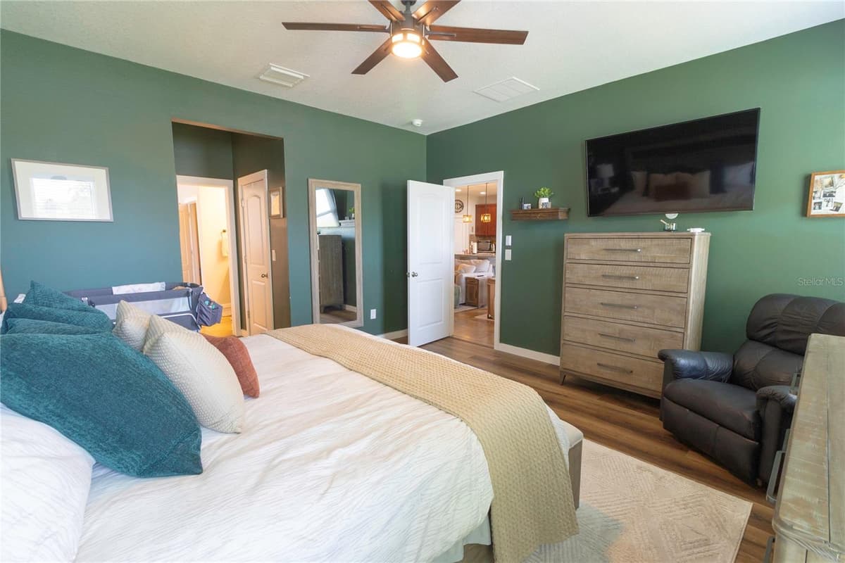 417 BLAKELY COURT — photo 19 of 43