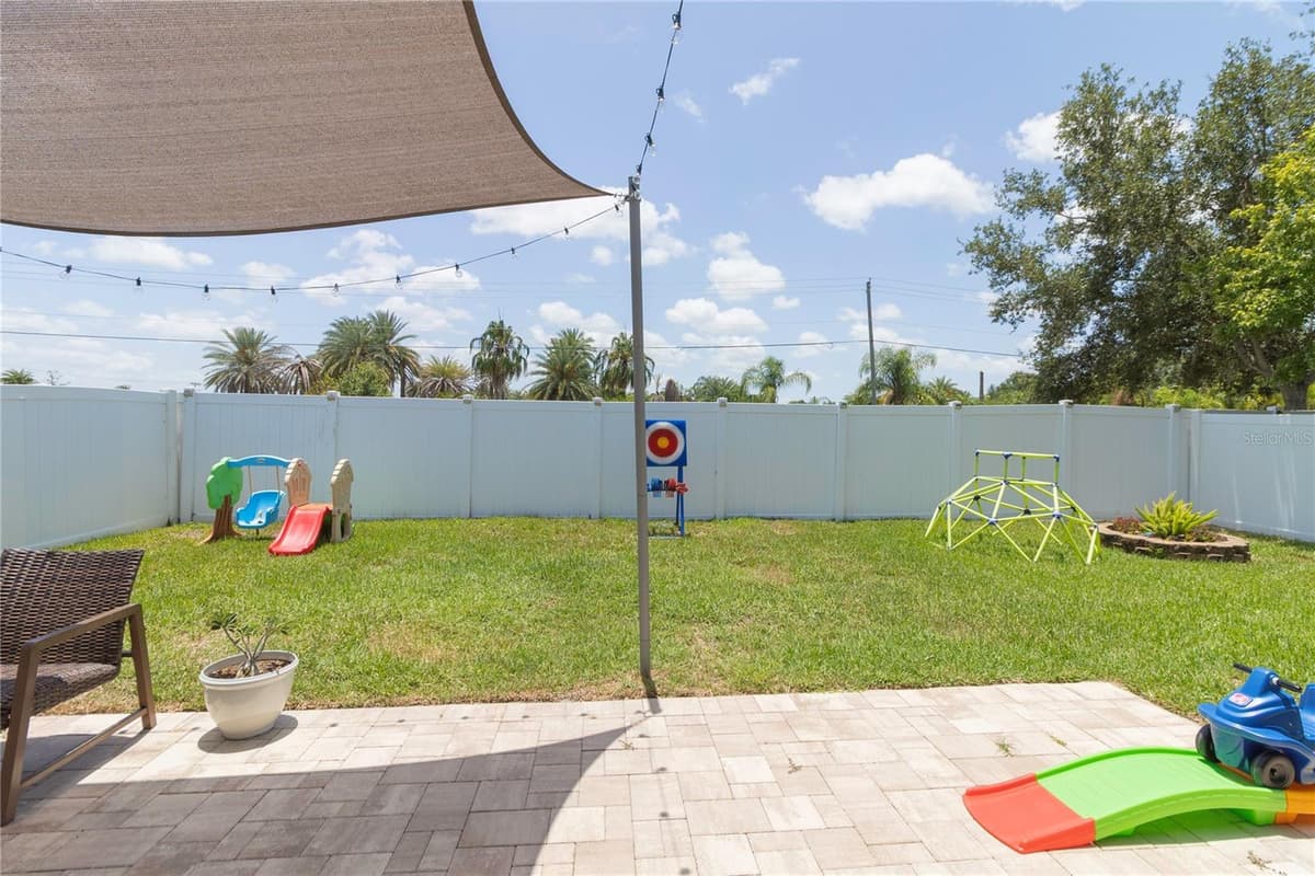 417 BLAKELY COURT — photo 38 of 43