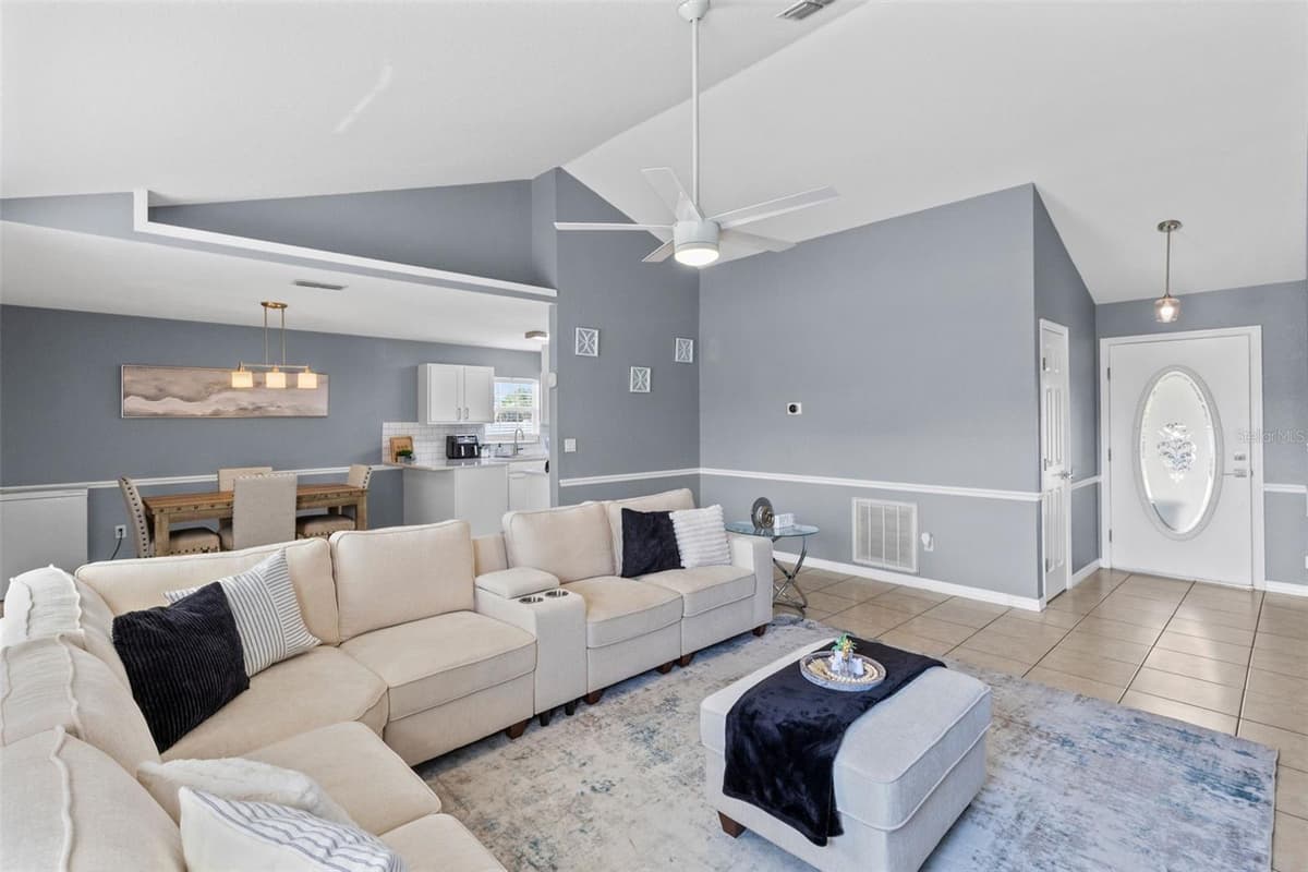 122 CHURCH STREET — photo 4 of 28