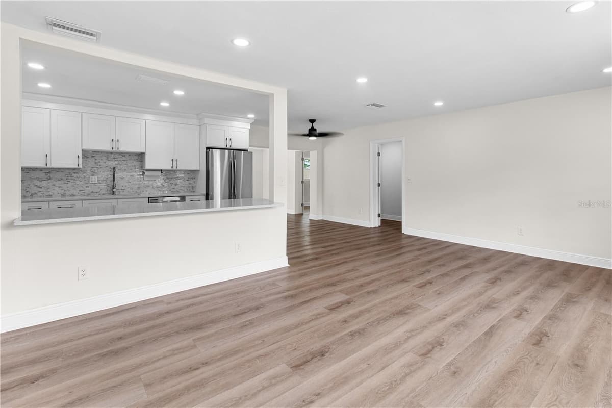 12120 CROFT DRIVE — photo 5 of 30