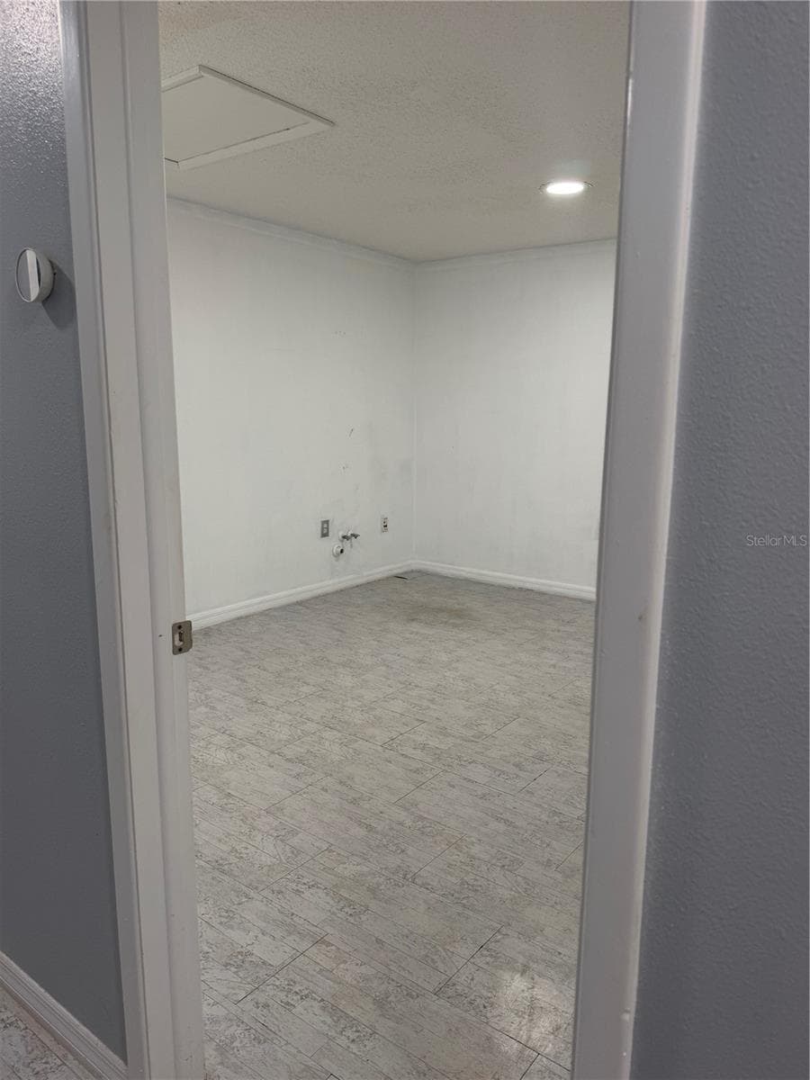 7154 CONGRESS STREET — photo 20 of 24