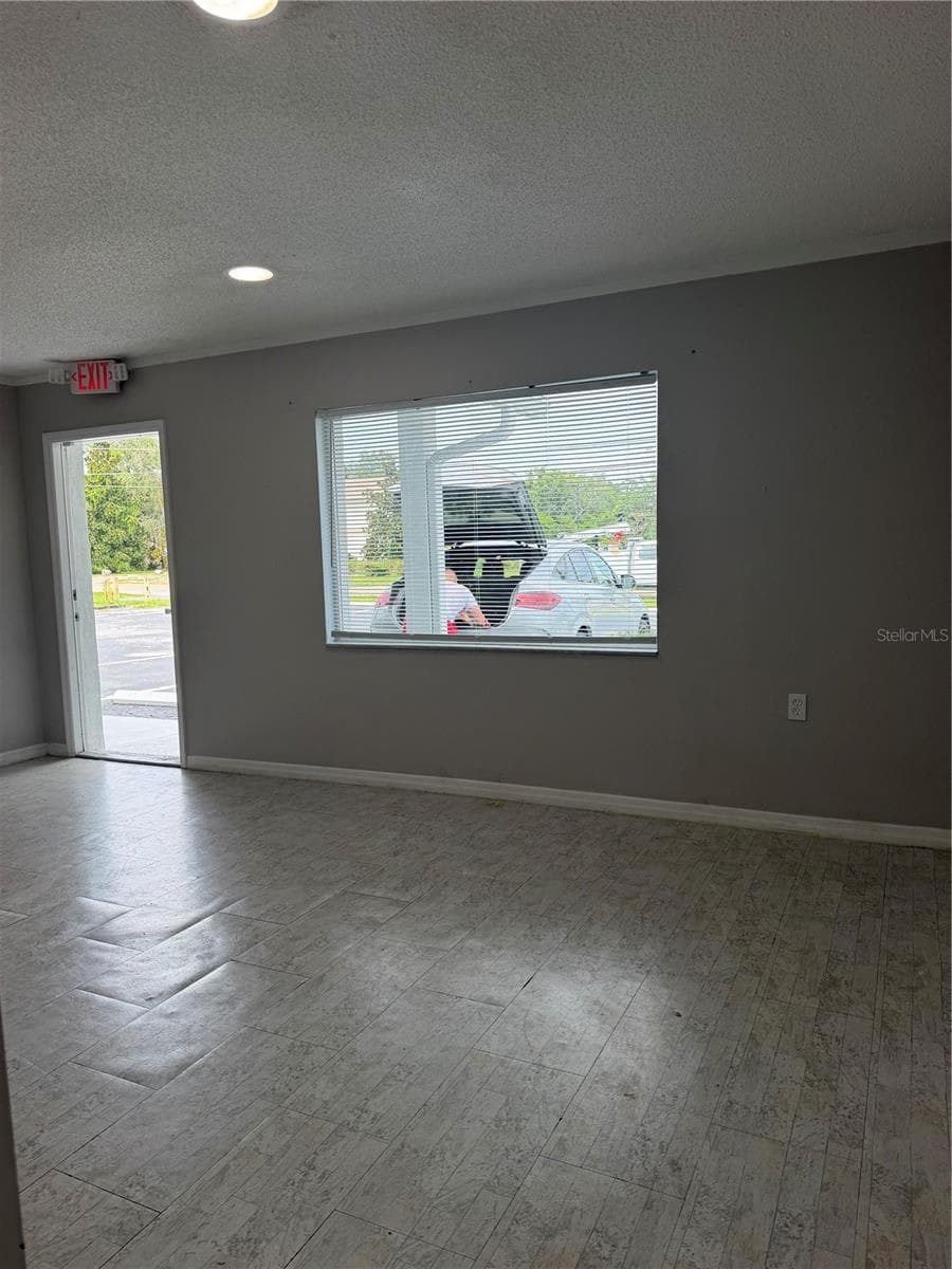 7154 CONGRESS STREET — photo 12 of 24