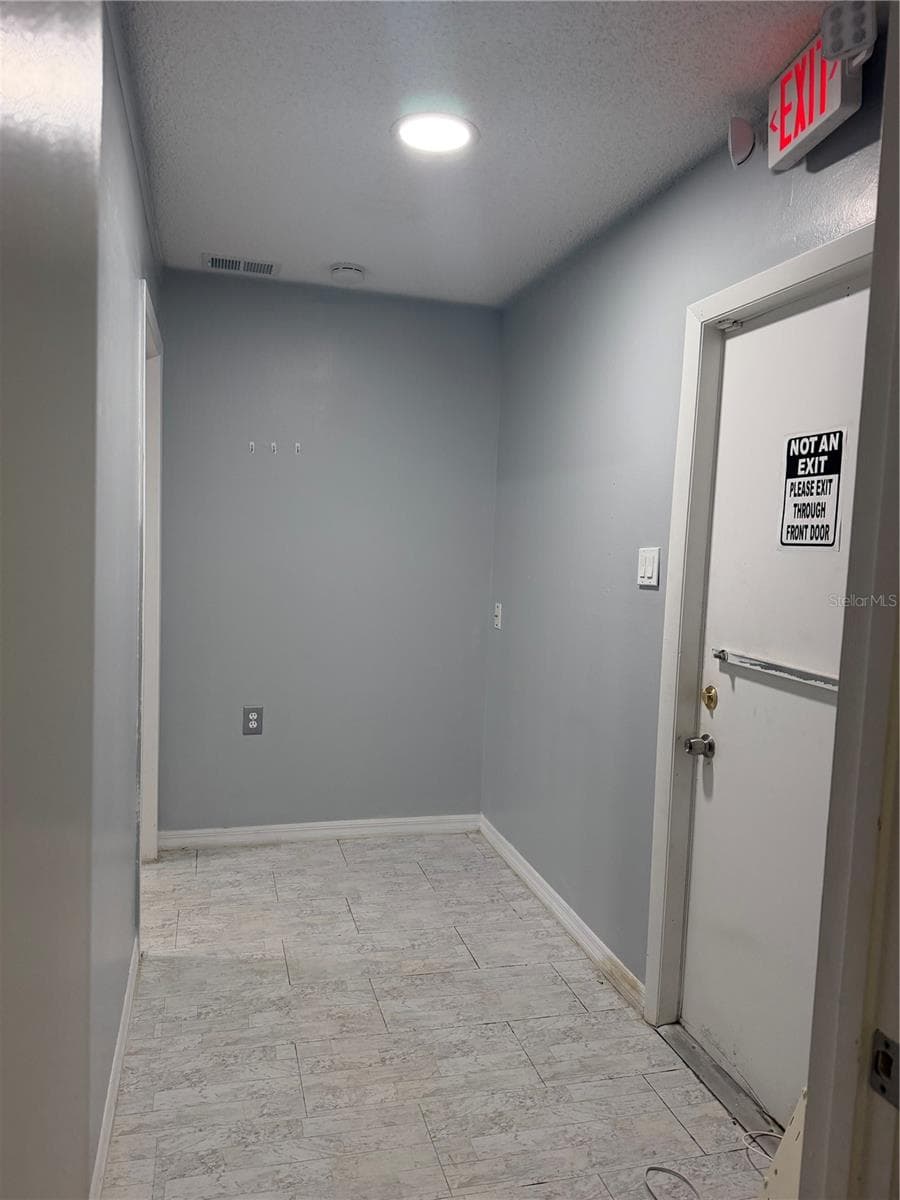 7154 CONGRESS STREET — photo 23 of 24