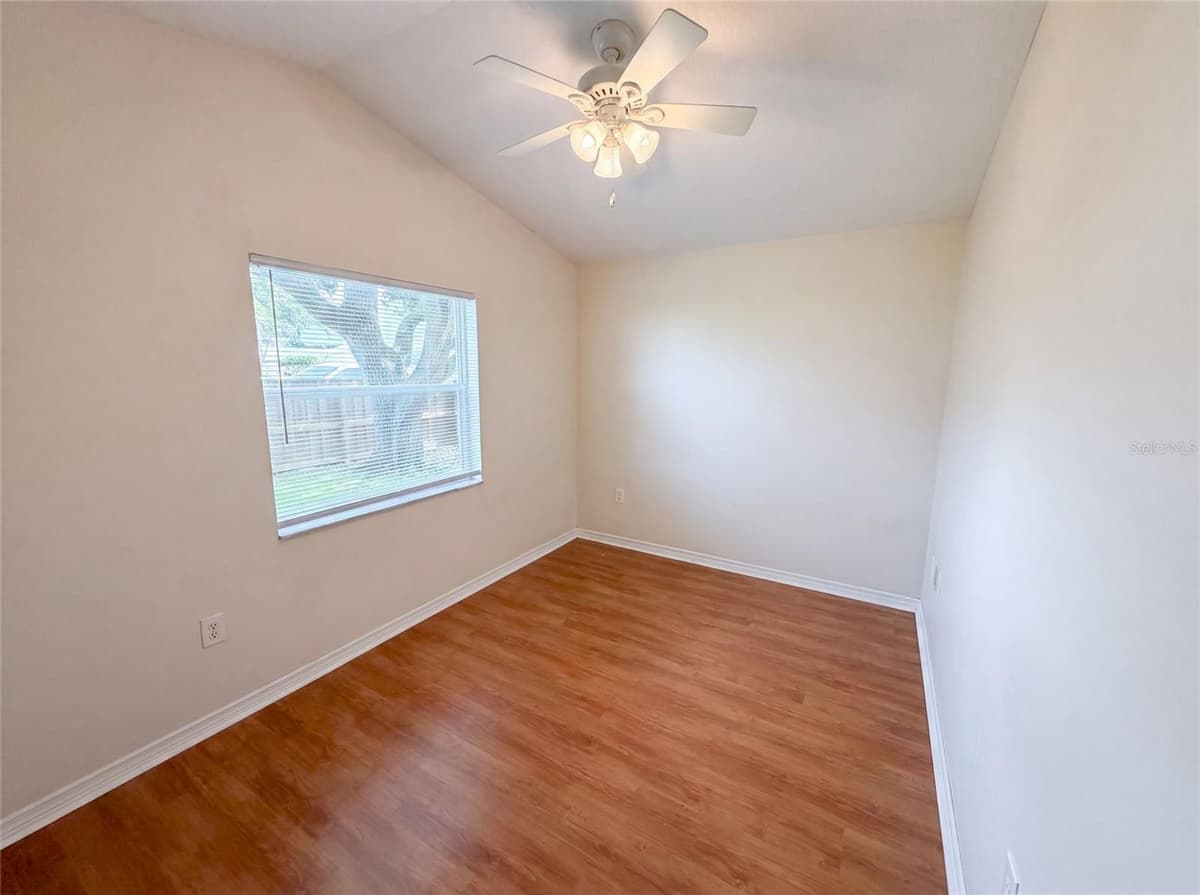 1015 DEER RUN DRIVE — photo 14 of 26