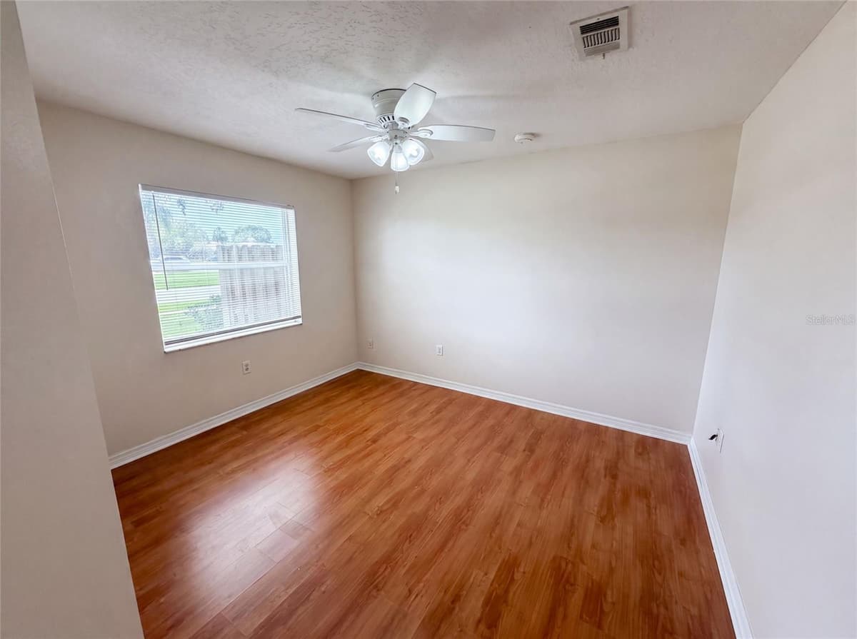 1015 DEER RUN DRIVE — photo 17 of 26