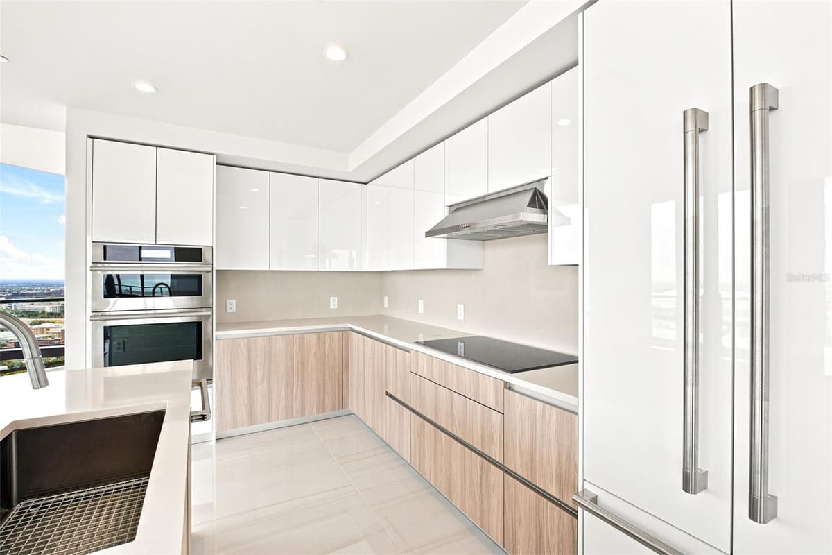 400 CENTRAL AVENUE — photo 14 of 100