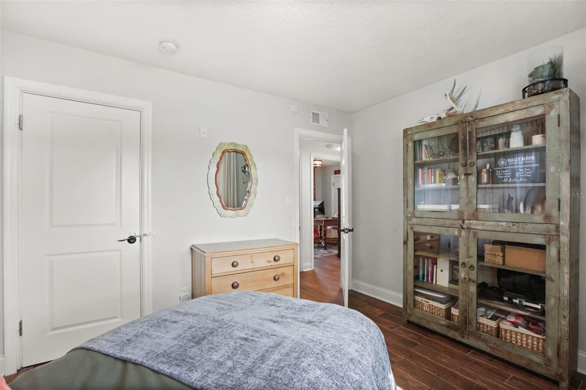 1562 ARBOR PARK DRIVE — photo 37 of 49
