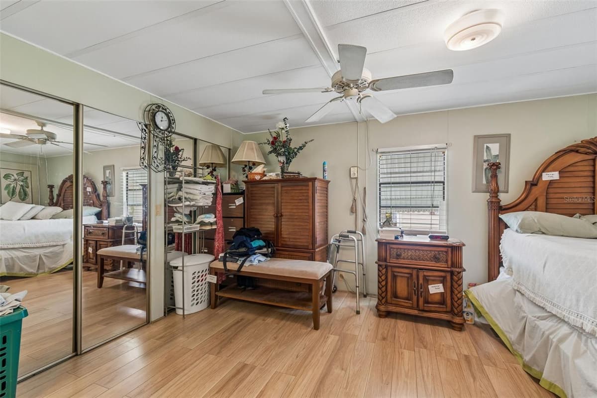 12501 ULMERTON ROAD — photo 16 of 32