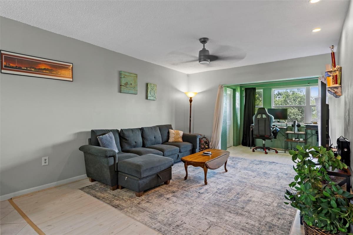 4849 ONYX LANE — photo 3 of 19