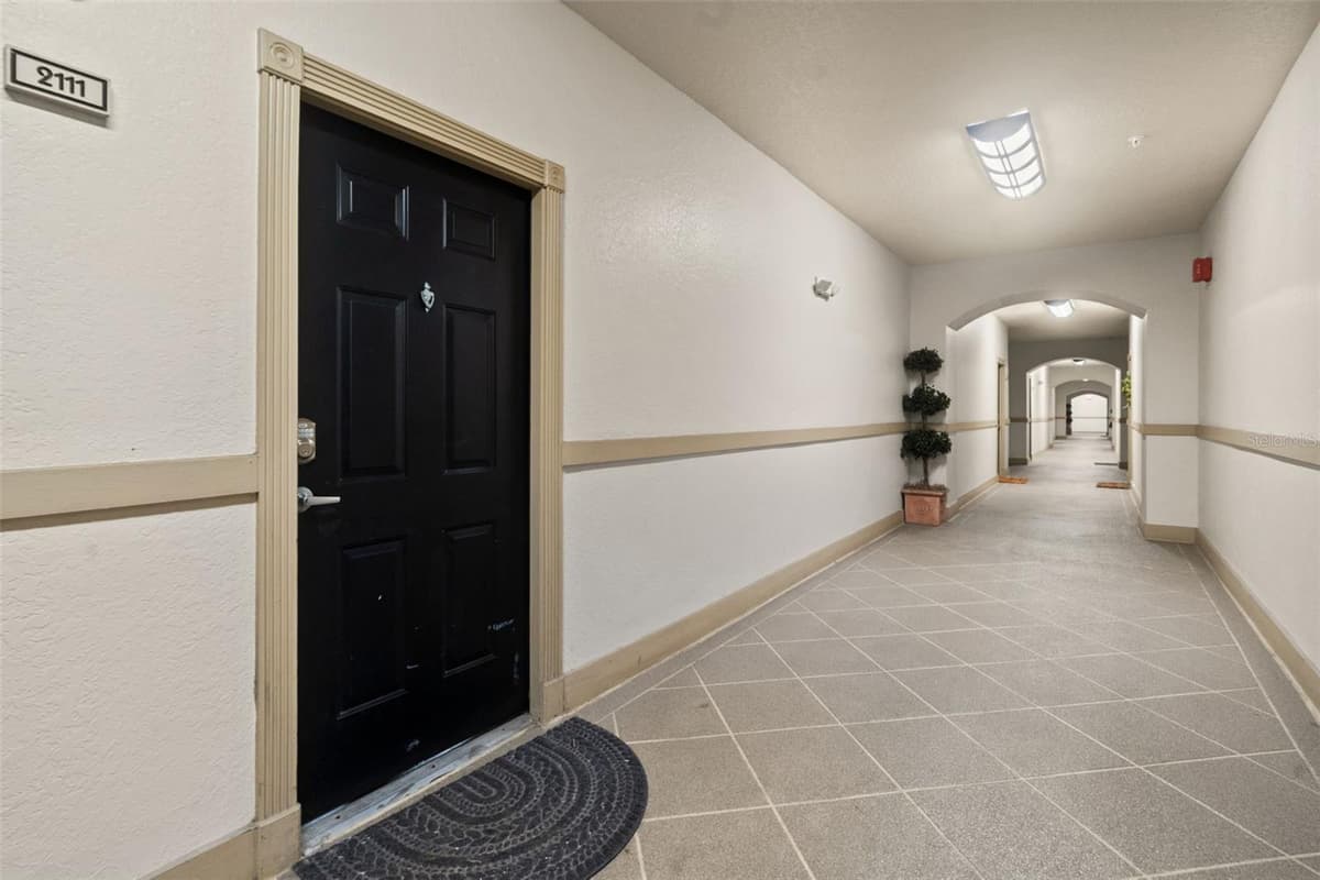 501 KNIGHTS RUN AVENUE — photo 4 of 29