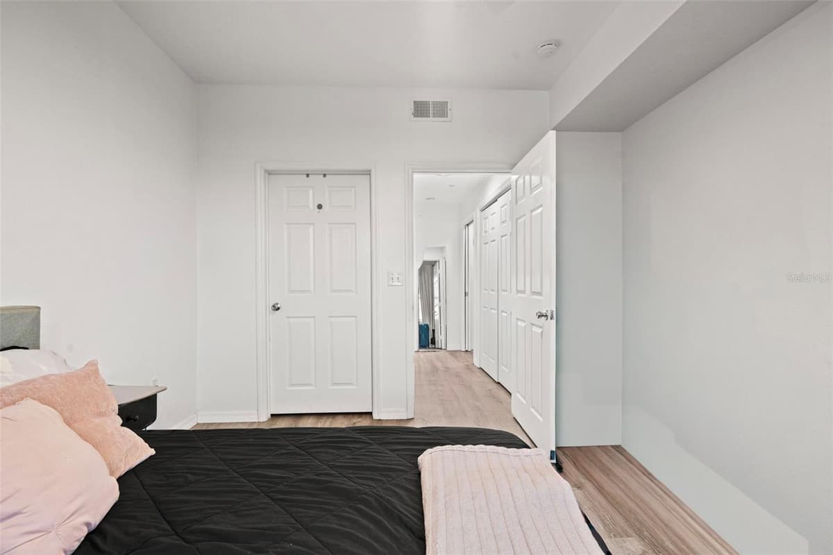 501 KNIGHTS RUN AVENUE — photo 21 of 29