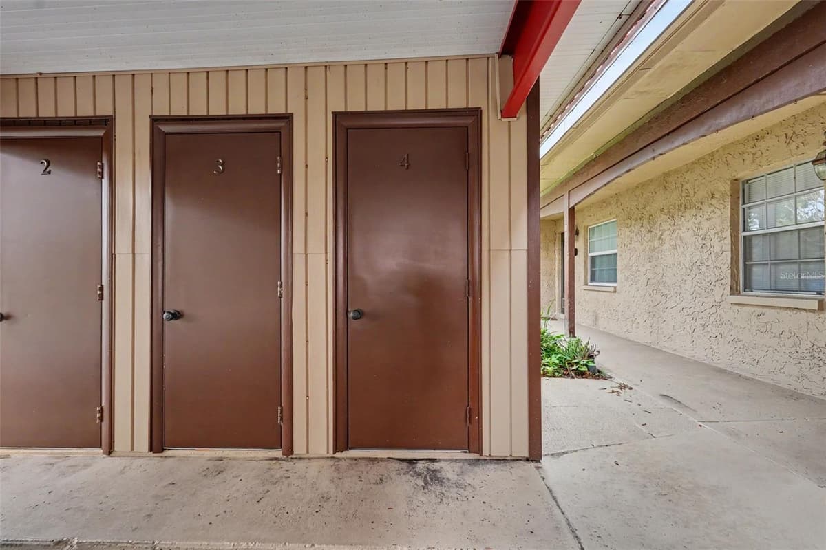 601 HERCULES AVENUE — photo 13 of 41