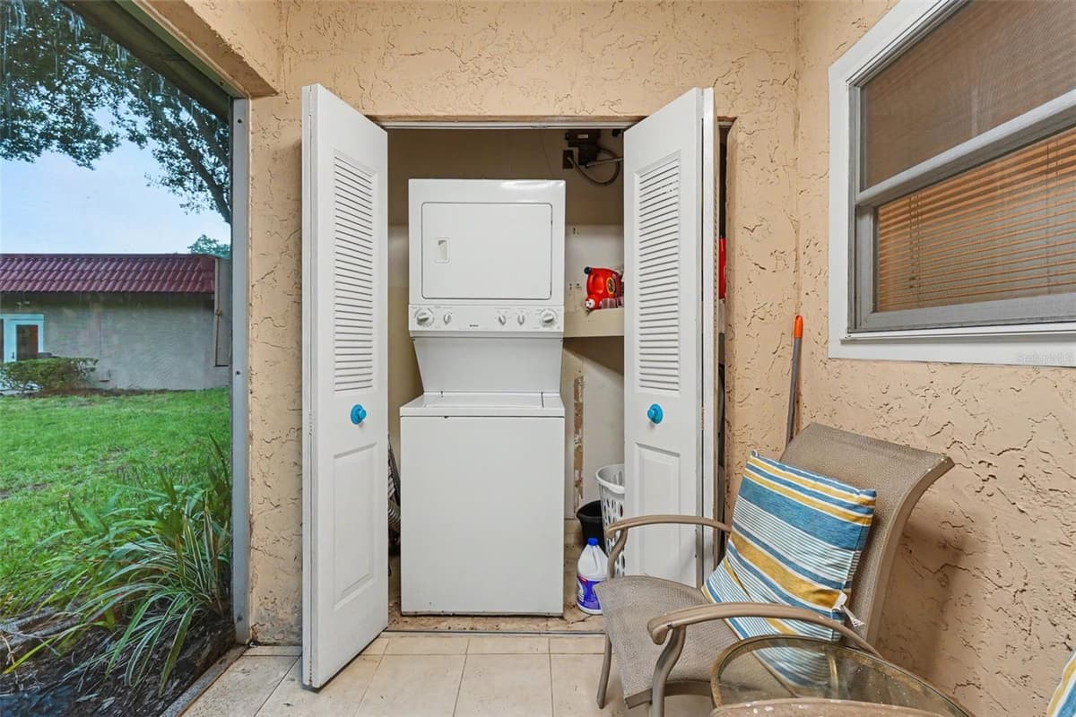 601 HERCULES AVENUE — photo 12 of 41
