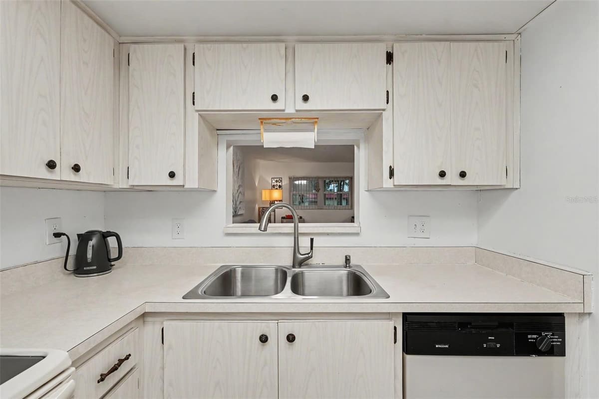 601 HERCULES AVENUE — photo 24 of 41