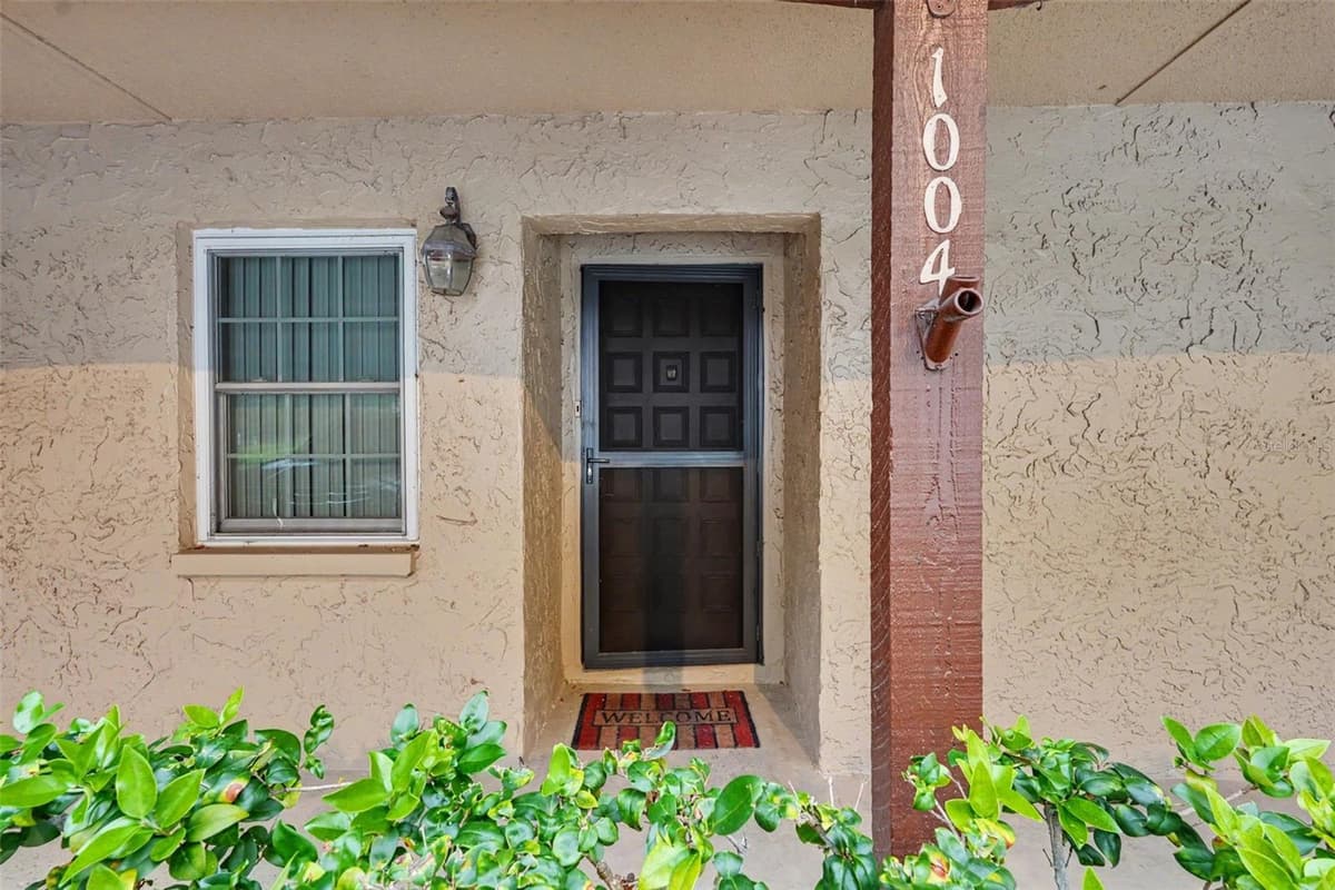 601 HERCULES AVENUE — photo 2 of 41