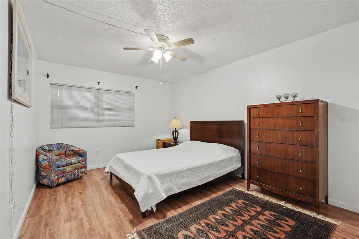 601 HERCULES AVENUE — photo 4 of 41