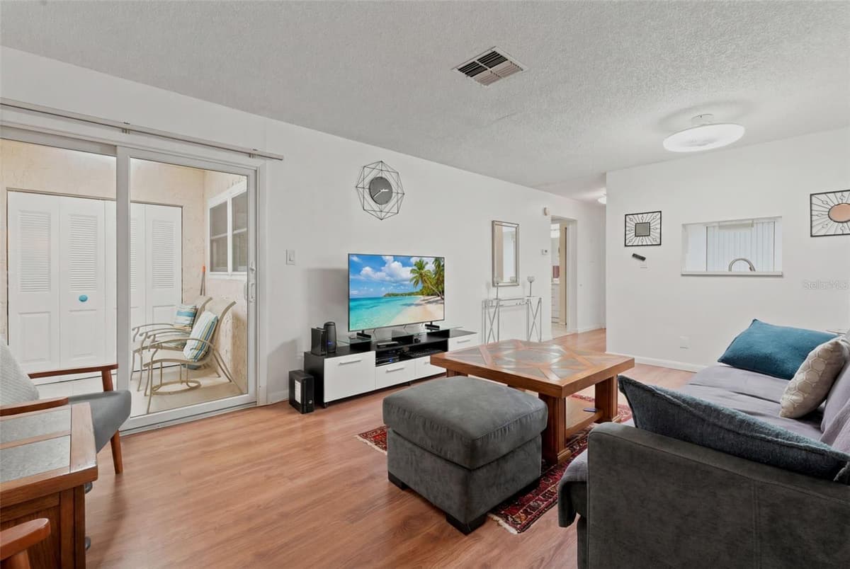 601 HERCULES AVENUE — photo 28 of 41