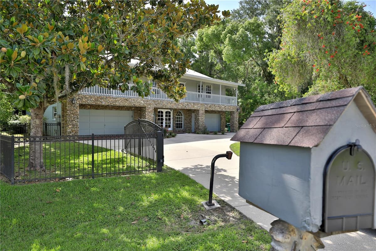11685 BLUE COVE DRIVE — photo 49 of 50
