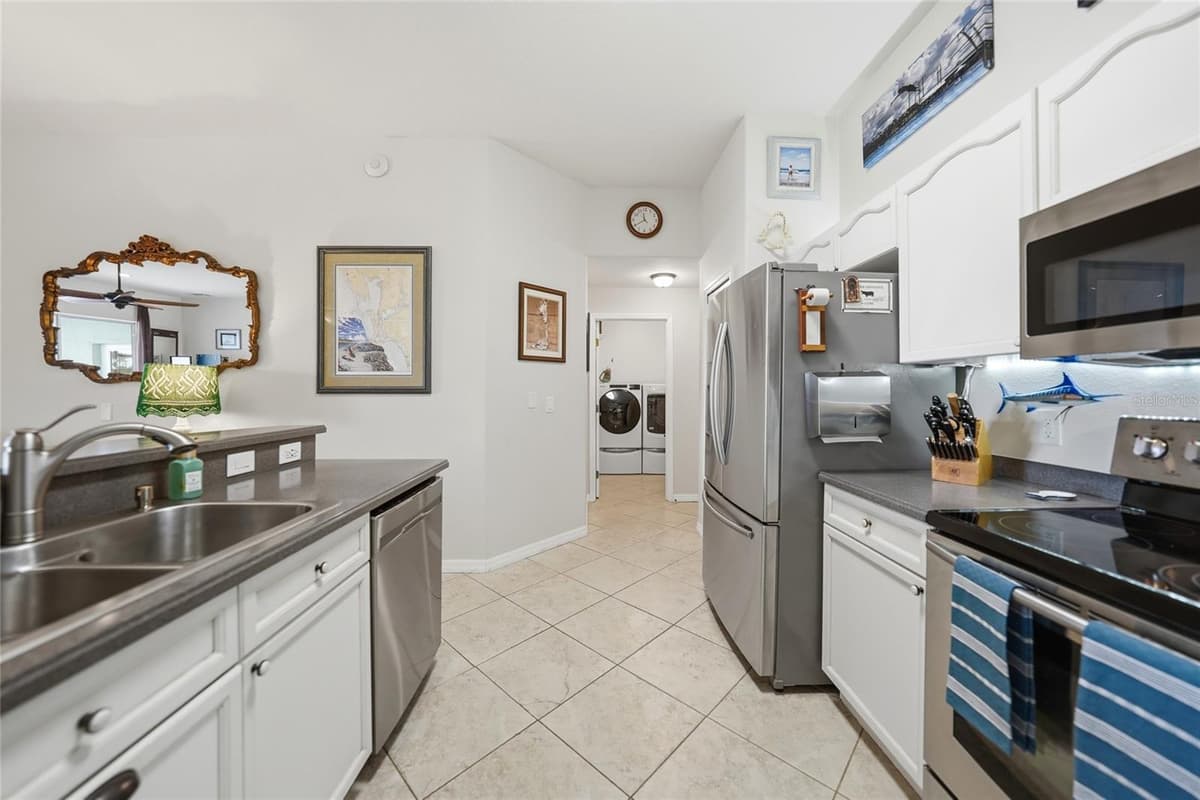 9436 PRESIDENT CIRCLE — photo 14 of 72
