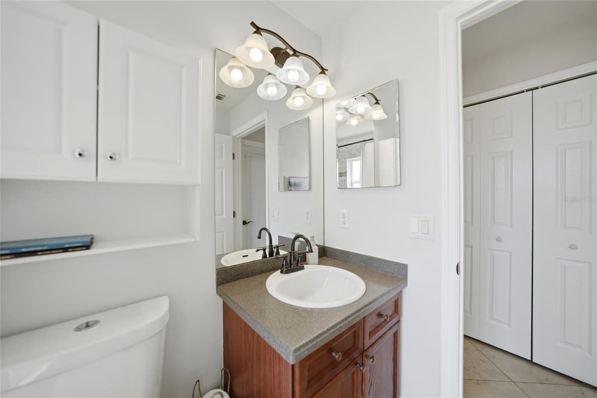 9436 PRESIDENT CIRCLE — photo 37 of 72