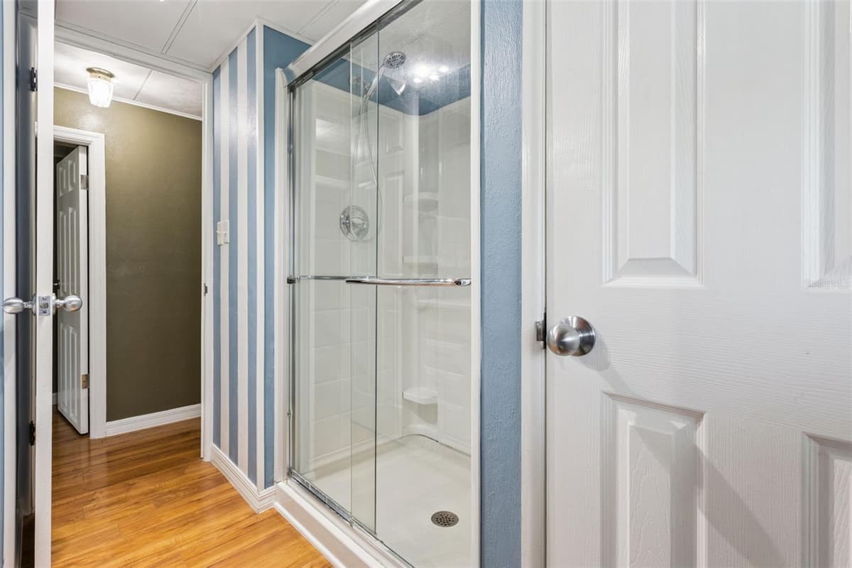 30127 GREEN BAY DRIVE — photo 18 of 37