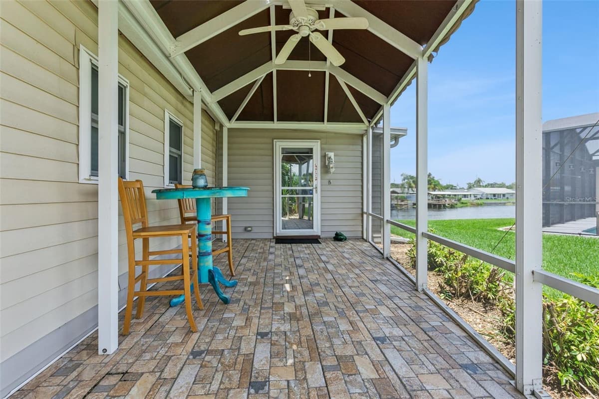 30127 GREEN BAY DRIVE — photo 4 of 37