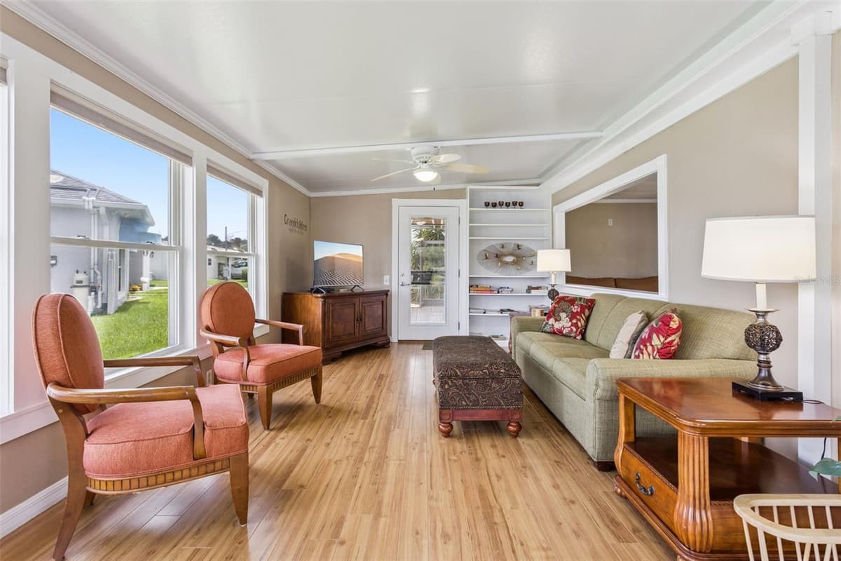 30127 GREEN BAY DRIVE — photo 5 of 37
