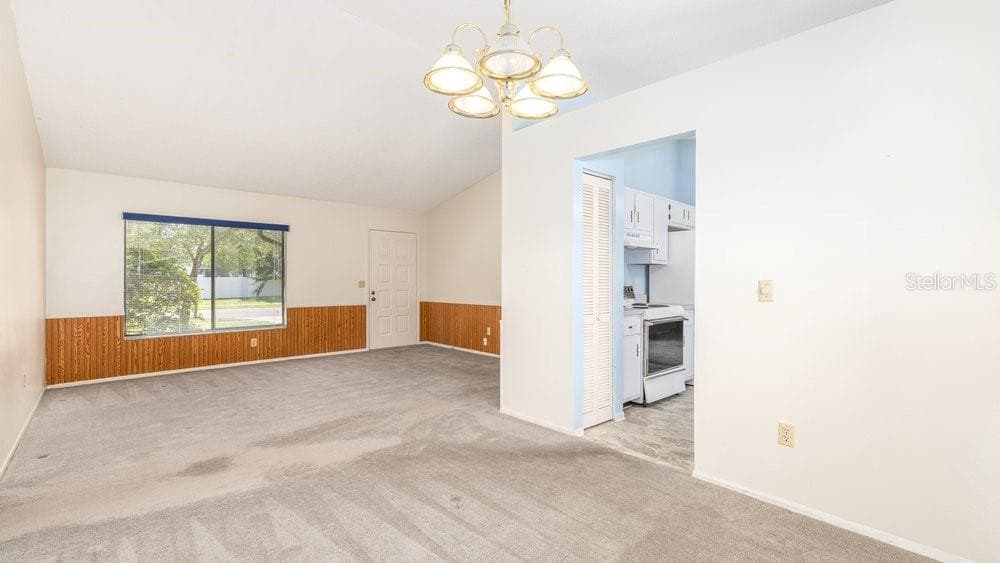 119 SHORE RD — photo 9 of 30